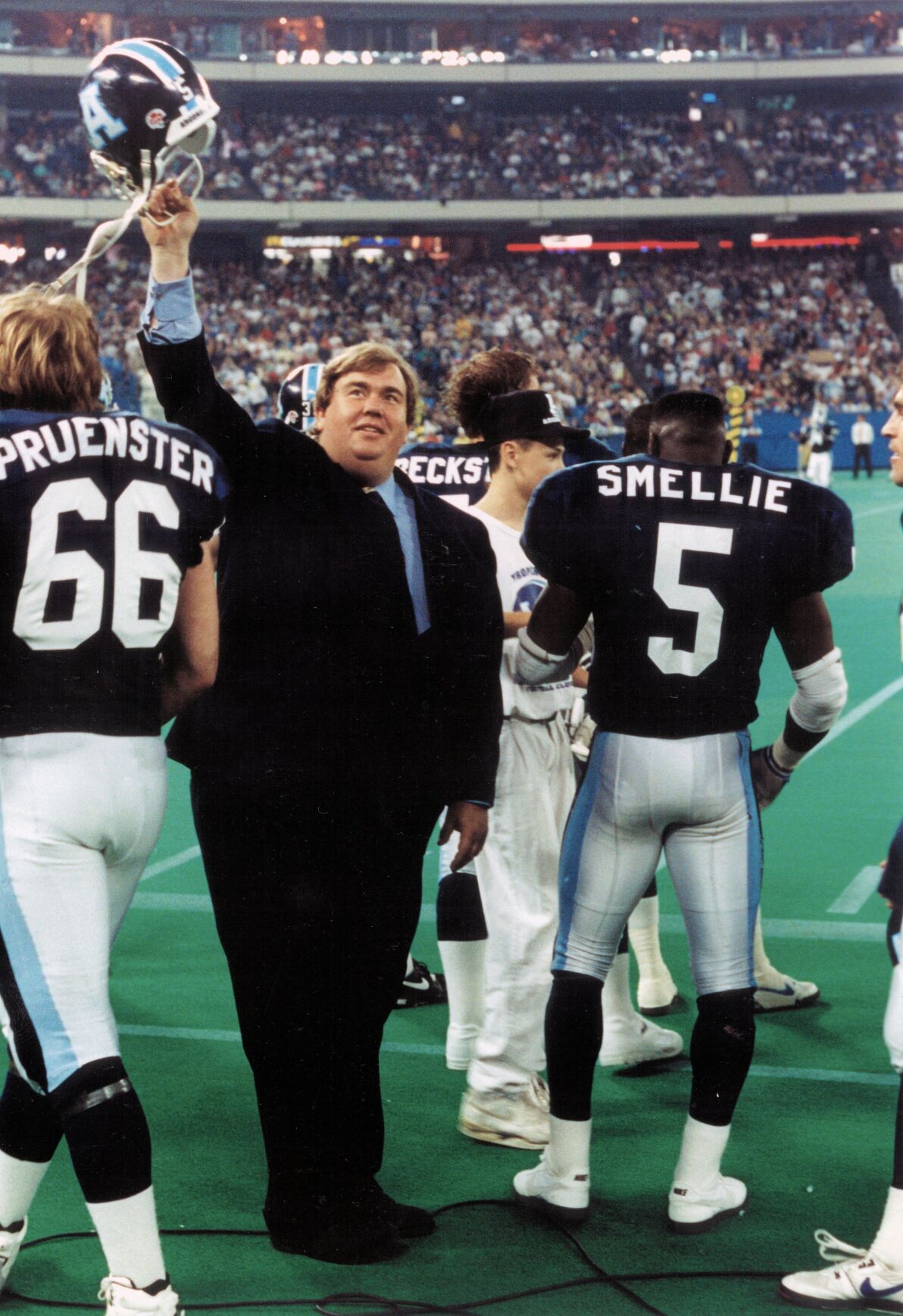 en-chris-candy John Candy Skydome.jpg